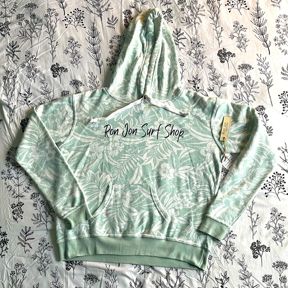 Ron Jon hoodie in like new condition. (Size M) with tag (tag not attached)